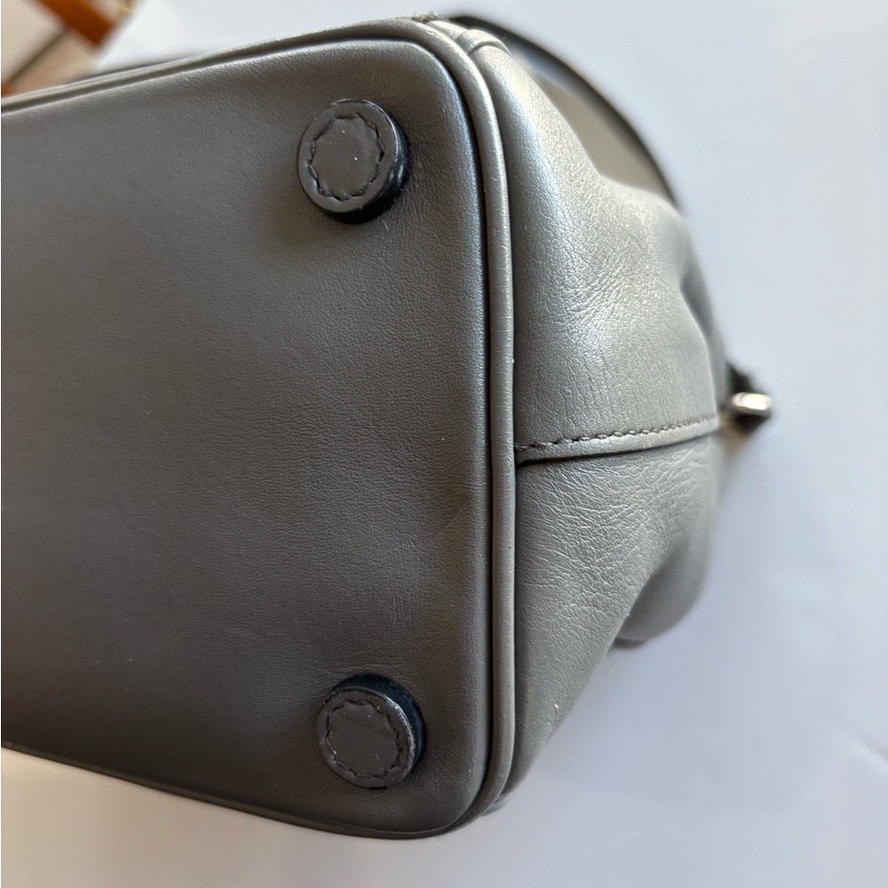 AUTHENTIC PRADA GALLERIA Grey Leather Bag with leather out-stiching detailing - Picture 11 of 16